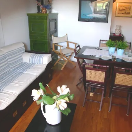 Eleonora Apartment